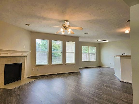 2nd image of 1103 Sawgrass Ridge Ln