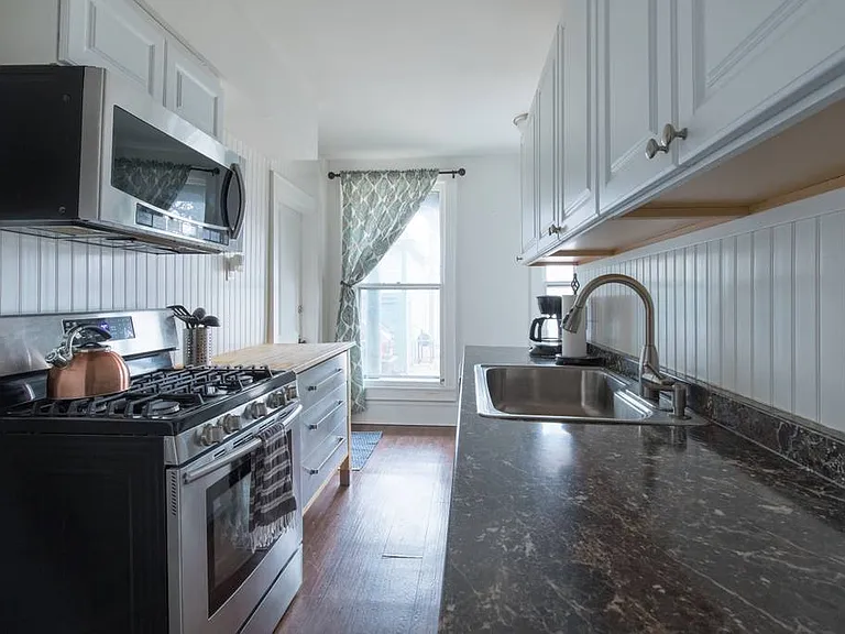 2213 Aldrich Ave S #1 — Photo 11