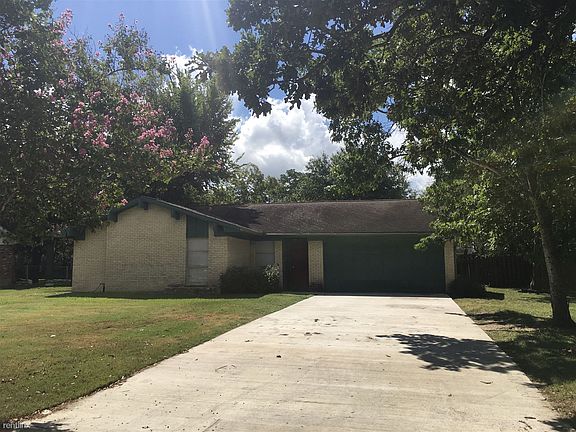 3rd image of 1104 Dominik Dr