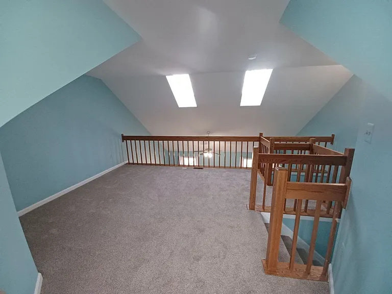8028 Green Valley Ln — Photo 26
