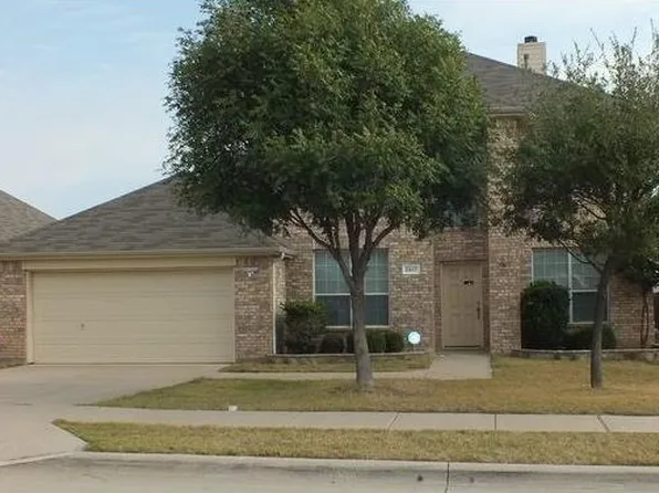 2917 Hollow Valley Dr, Fort Worth, TX 76244