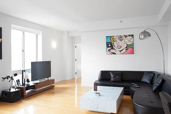 Rented by Lakshmi Capital Management LLC  | media 22