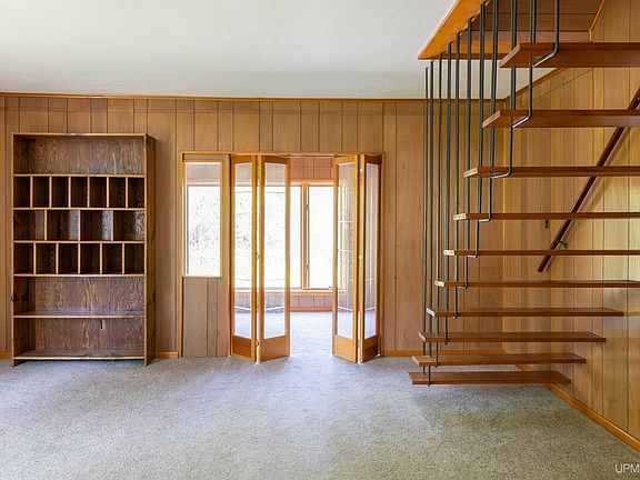 4th image of 56902 Hecla St