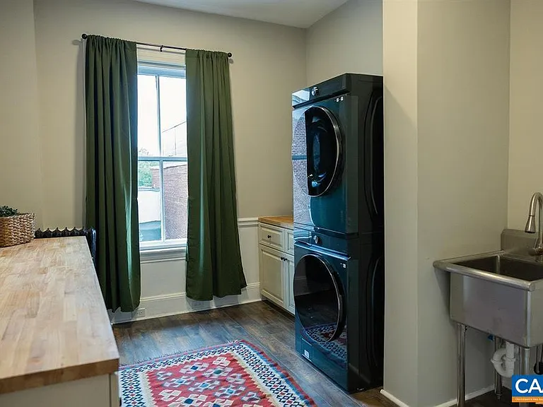 409 Park St — Photo 25