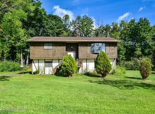 5 Boundary Rd, White Haven, PA 18661