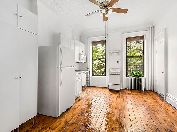 3rd image of 289 1st St Floor 2