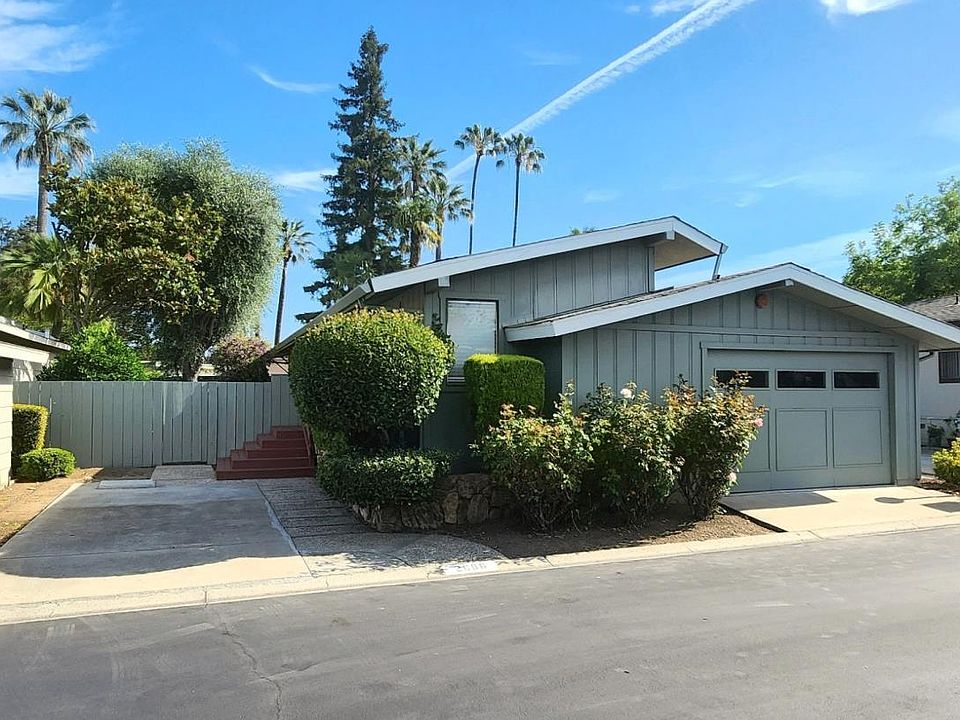 1st image of 2896 Moss Hollow Dr #2896