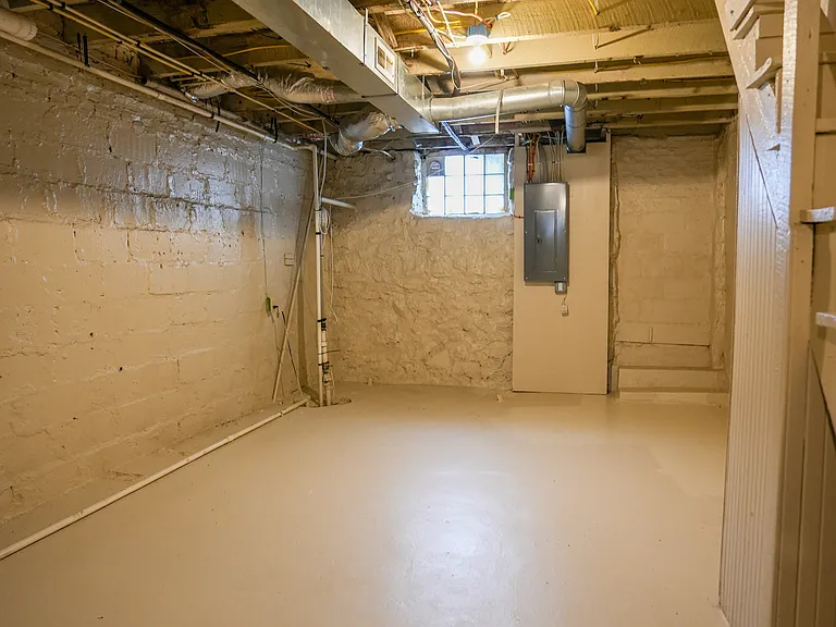 2813 W Mulberry St — Photo 25