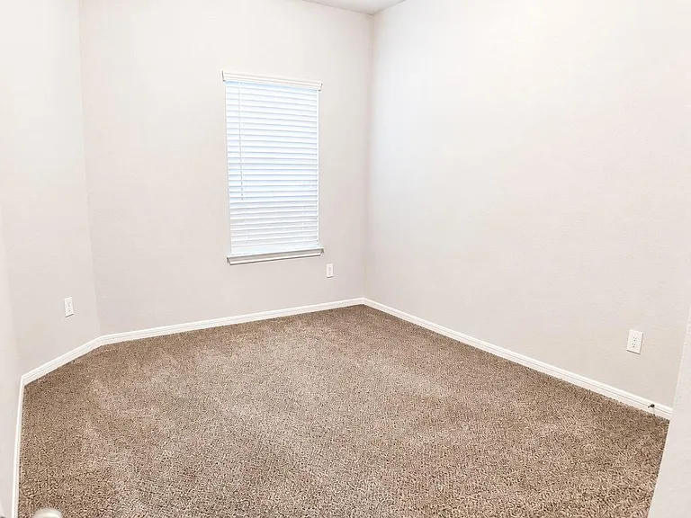 124 Camelot Place Ct — Photo 19