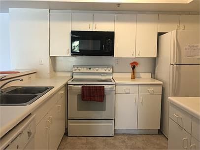 4th image of 6928 SW 39th St #A206-528