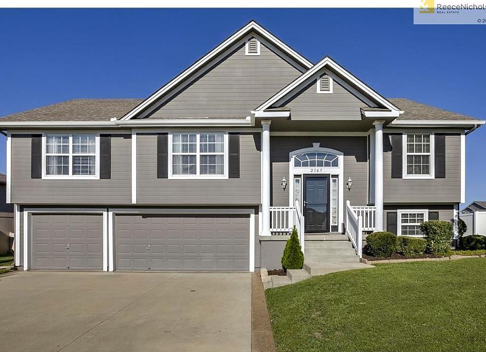 1st image of 2107 NW Rosewood Dr