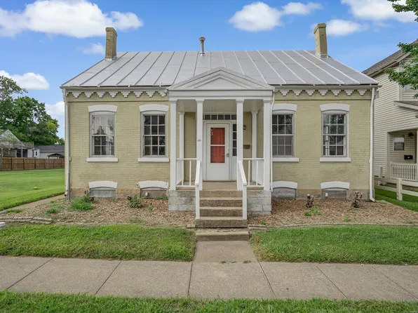 411 E Market St, Red Bud, IL 62278