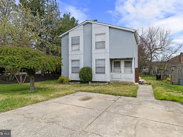 8 Fanelli Ln #A — Photo 3