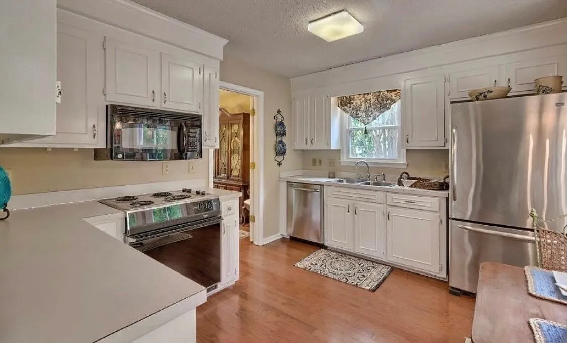 3 bed, 1442 sqft, $780 — Photo 3