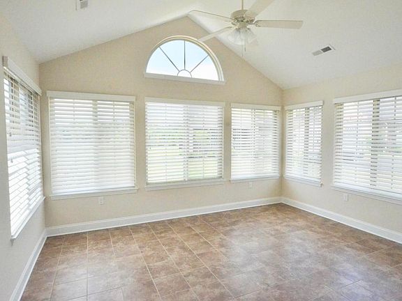 4th image of 825 Pryse Farm Blvd