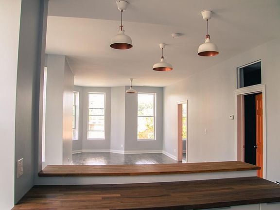 3rd image of 1800 S Carpenter St #201