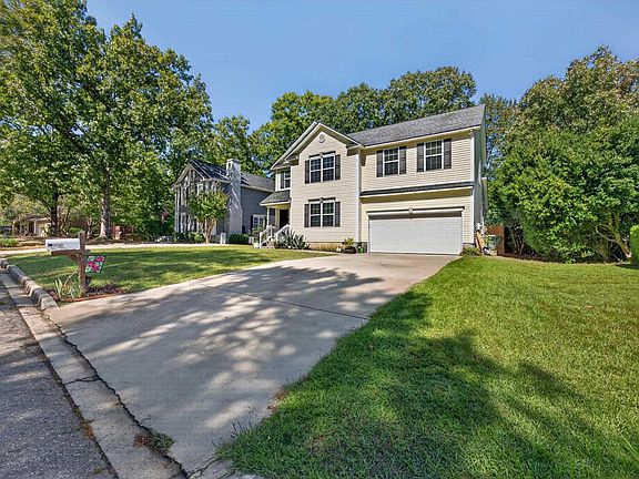 2nd image of 41 Colony House Ct