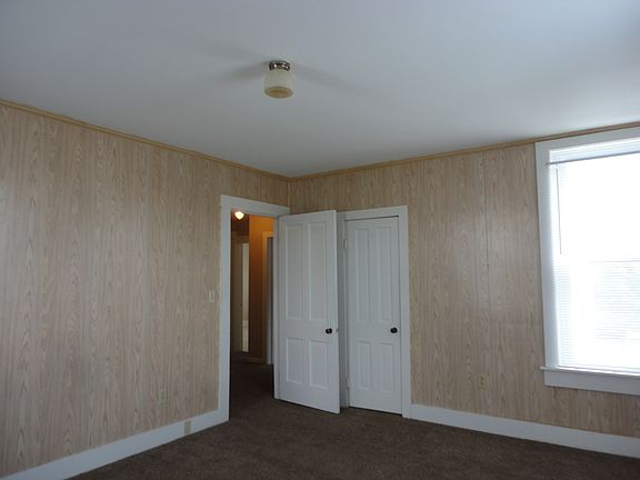 5th image of 43 S Steffin St