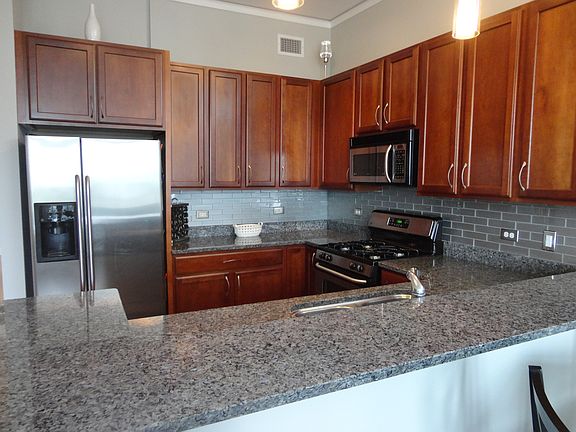 4th image of 1819 S Michigan Ave Unit 706