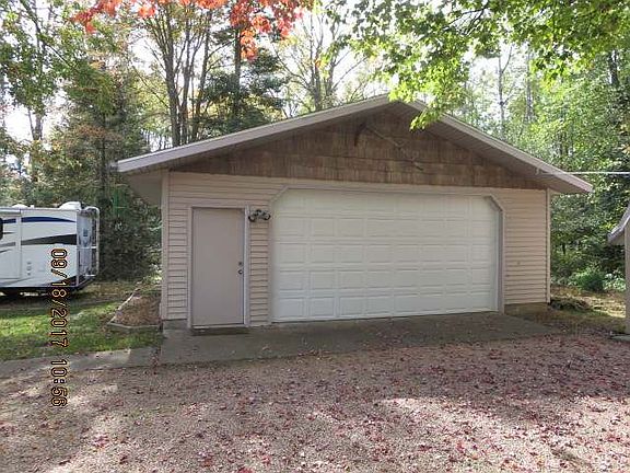 3rd image of 7925 Lily River Ln