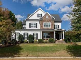 210 Sunset Bluffs Dr, Fuquay Varina, NC 27526