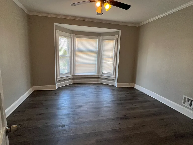 2109 Homewood Ave — Photo 14