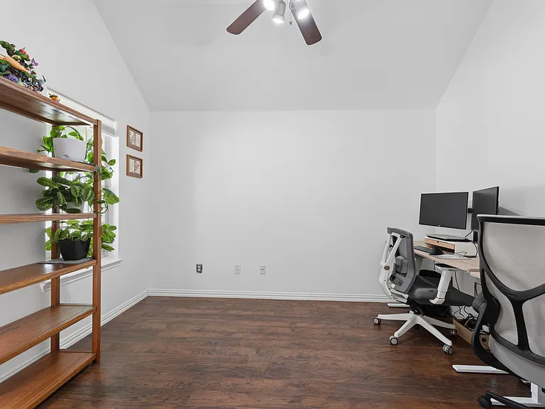 4507 Fox River Trl — Photo 18