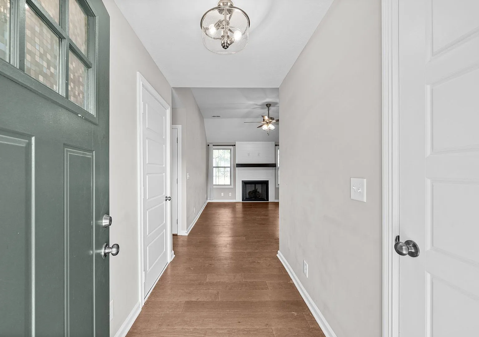 1493 Fredrick Dr — Photo 4