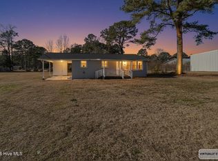 101 W Pine Forest Rd, Mount Olive, NC 28365