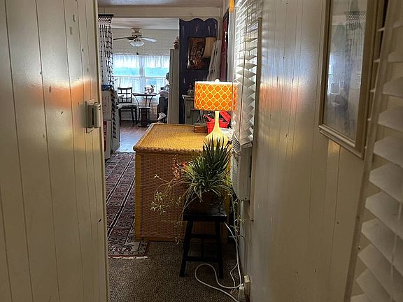5th image of 604 Pringle Ave Spc 100