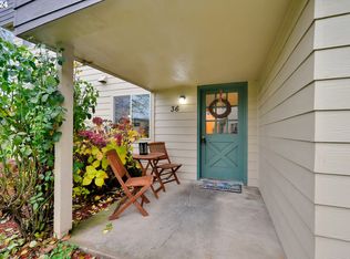 2727 Gateway St APT 36, Springfield, OR 97477