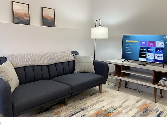 3rd image of 36 Broadview Ave #2