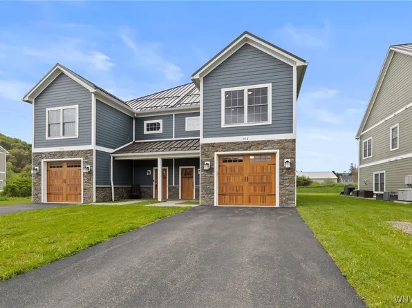 19 Fillmore Dr #B, Ellicottville, NY 14731