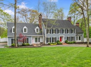 12 Saint Johns Dr, Far Hills, NJ 07931