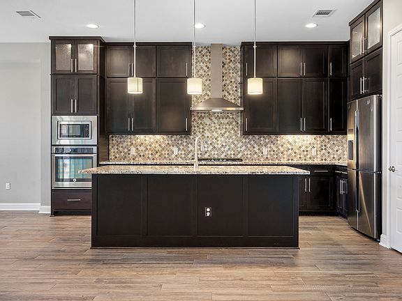 5th image of 5004 Mandevilla Dr