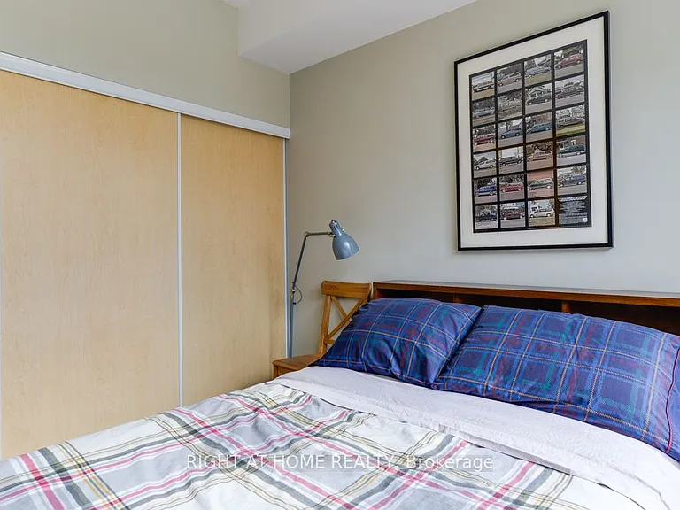 1 Shaw St #323 — Photo 14