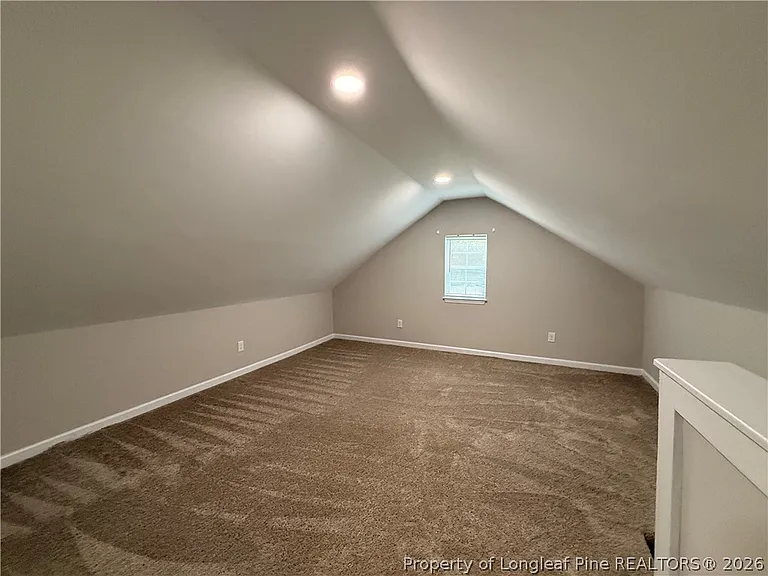 122 Kensington Cir — Photo 15