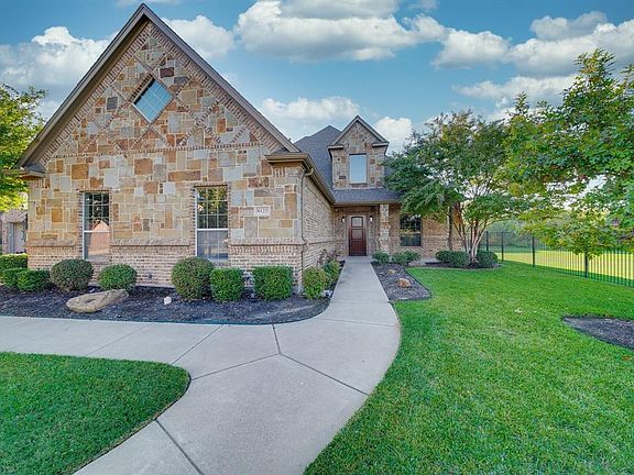 2nd image of 8125 Canyon Oak Dr