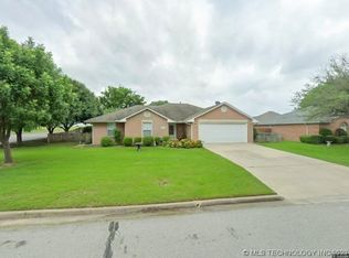 1502 Persimmon Ln, Ardmore, OK 73401