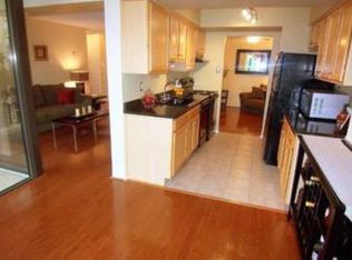 4500 S 4 Mile Run Dr APT 834, Arlington, VA 22204