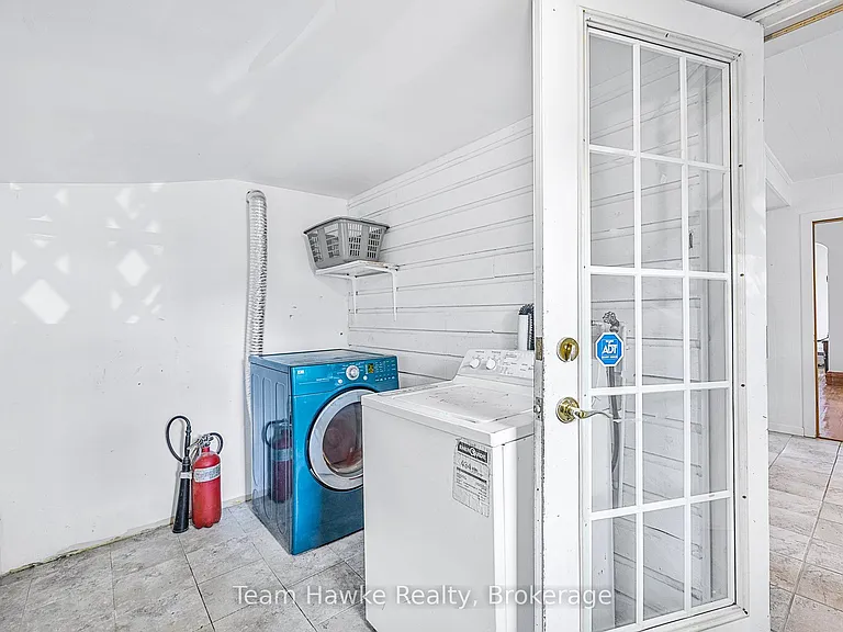 344 Midland Ave — Photo 24