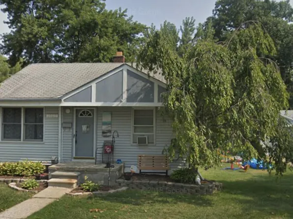 20619 Avalon St, Saint Clair Shores, MI 48080
