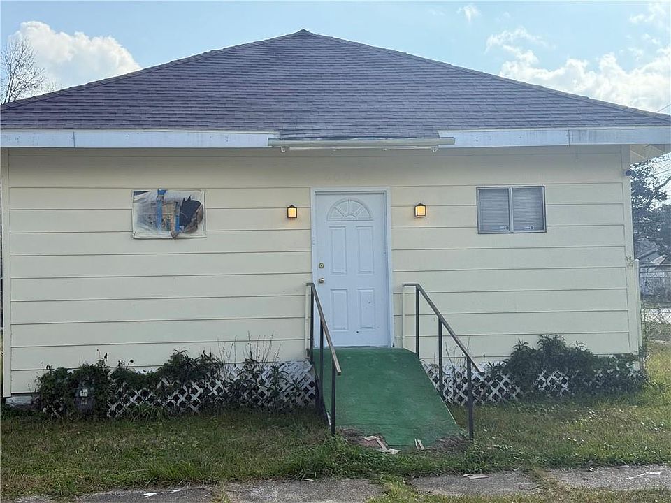 1st image of 600 E Merry Ave