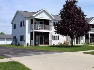 436 Pine Tree Dr APT 3, Fond Du Lac, WI 54935