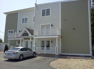 25 Chestnut St APT 2, Saugus, MA 01906