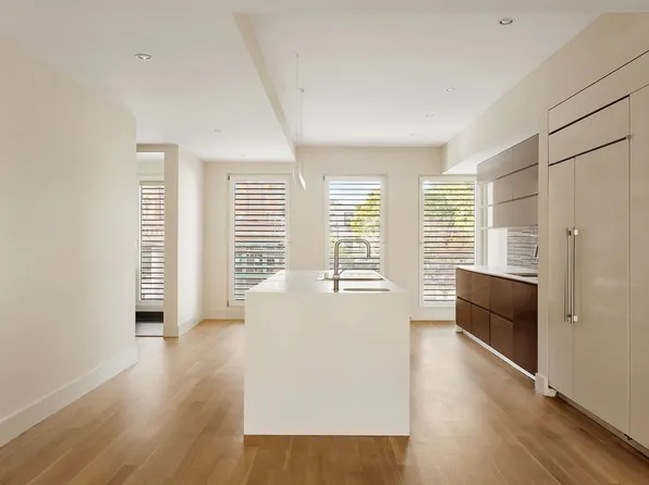 107 Union Street image 7 of 17