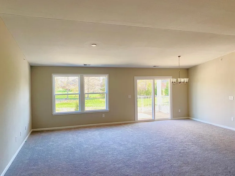 154 Old Pond Rd — Photo 6