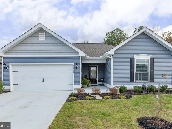 17110 Rollins Rd, Bowling Green, VA 22427