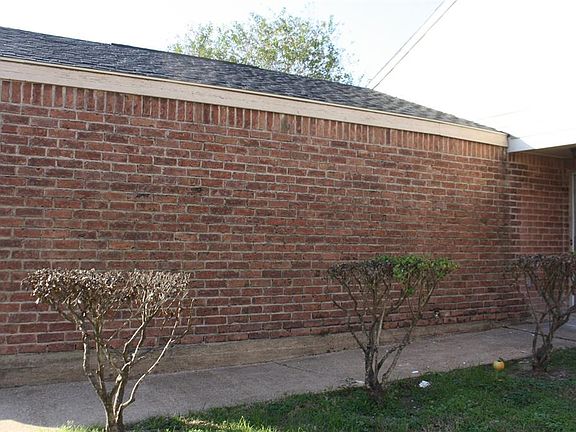 3rd image of 4311 Hickory Grove Dr