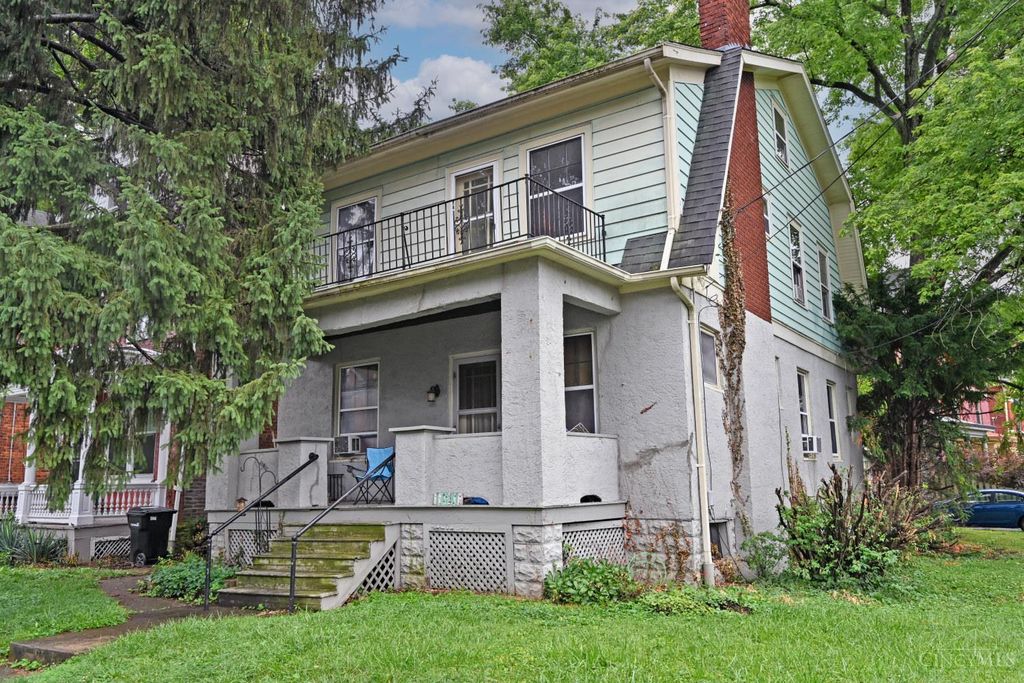 Real estate listing image